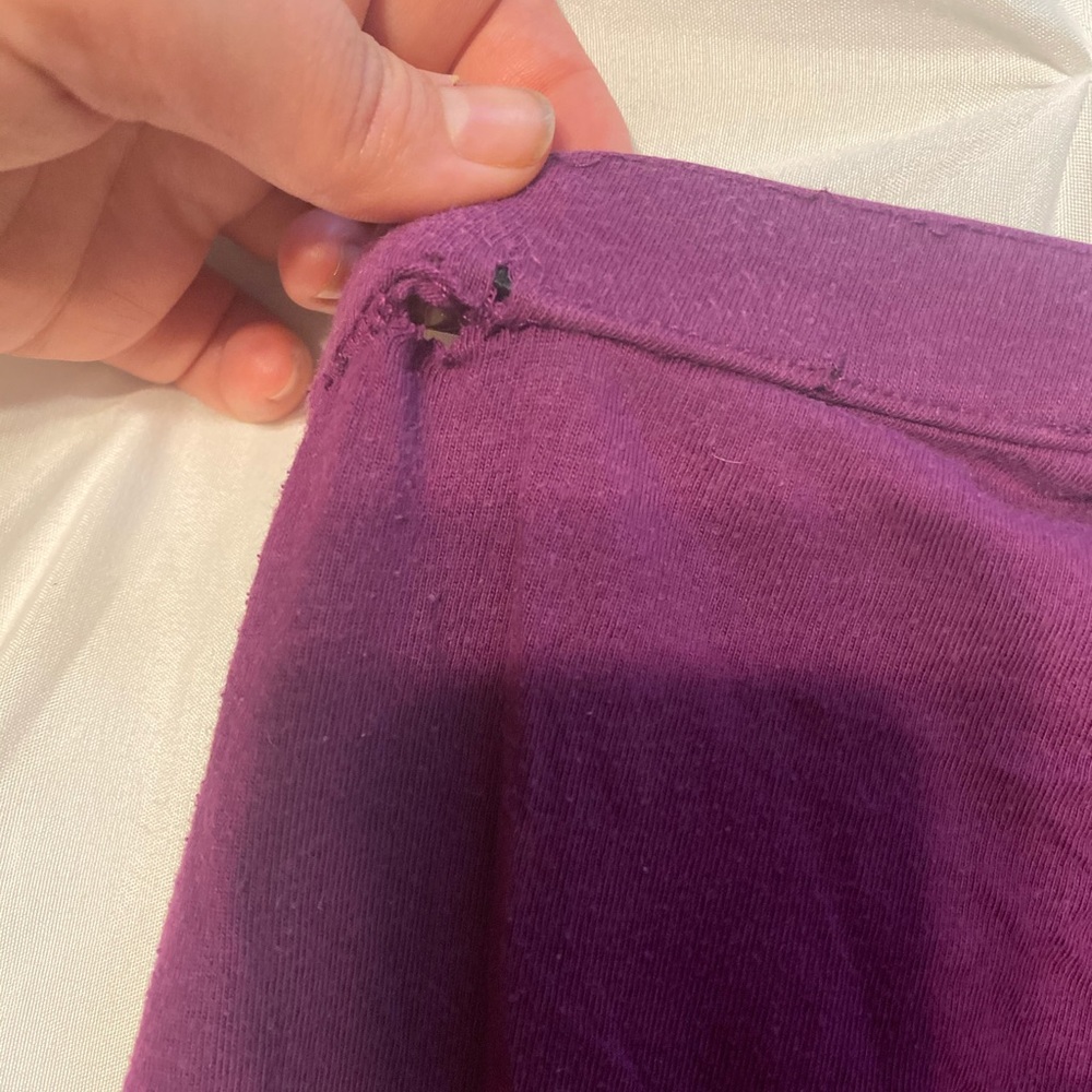 Too - Picture 2 of 3